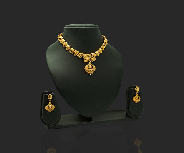 Women Antique Handcrafted Gold-Plated Jewellery Set