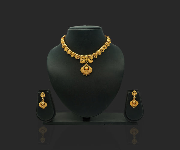 Women Antique Handcrafted Gold-Plated Jewellery Set